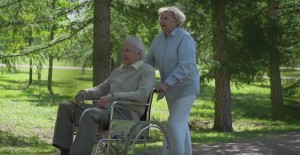 Aide à domicile pour personnes âgées